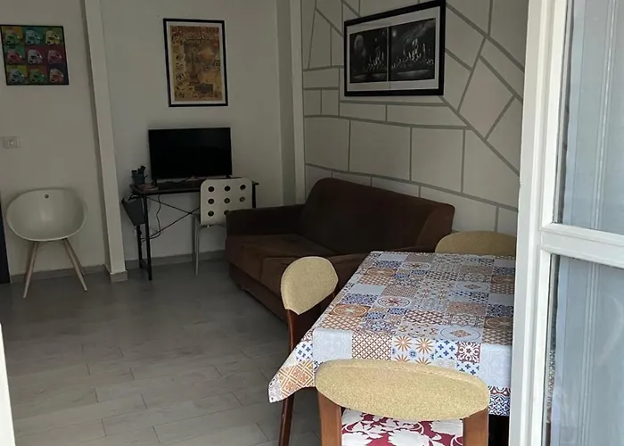 Crescenzago House Apartments